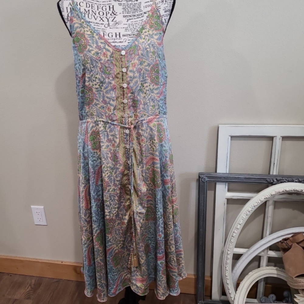 Karma Highway One Size button front, tie at waist, flowy boho‎ strappy dress